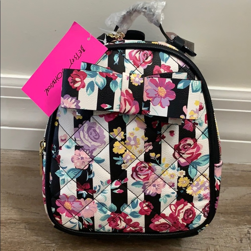 🌸 Betsey Johnson mini backpack